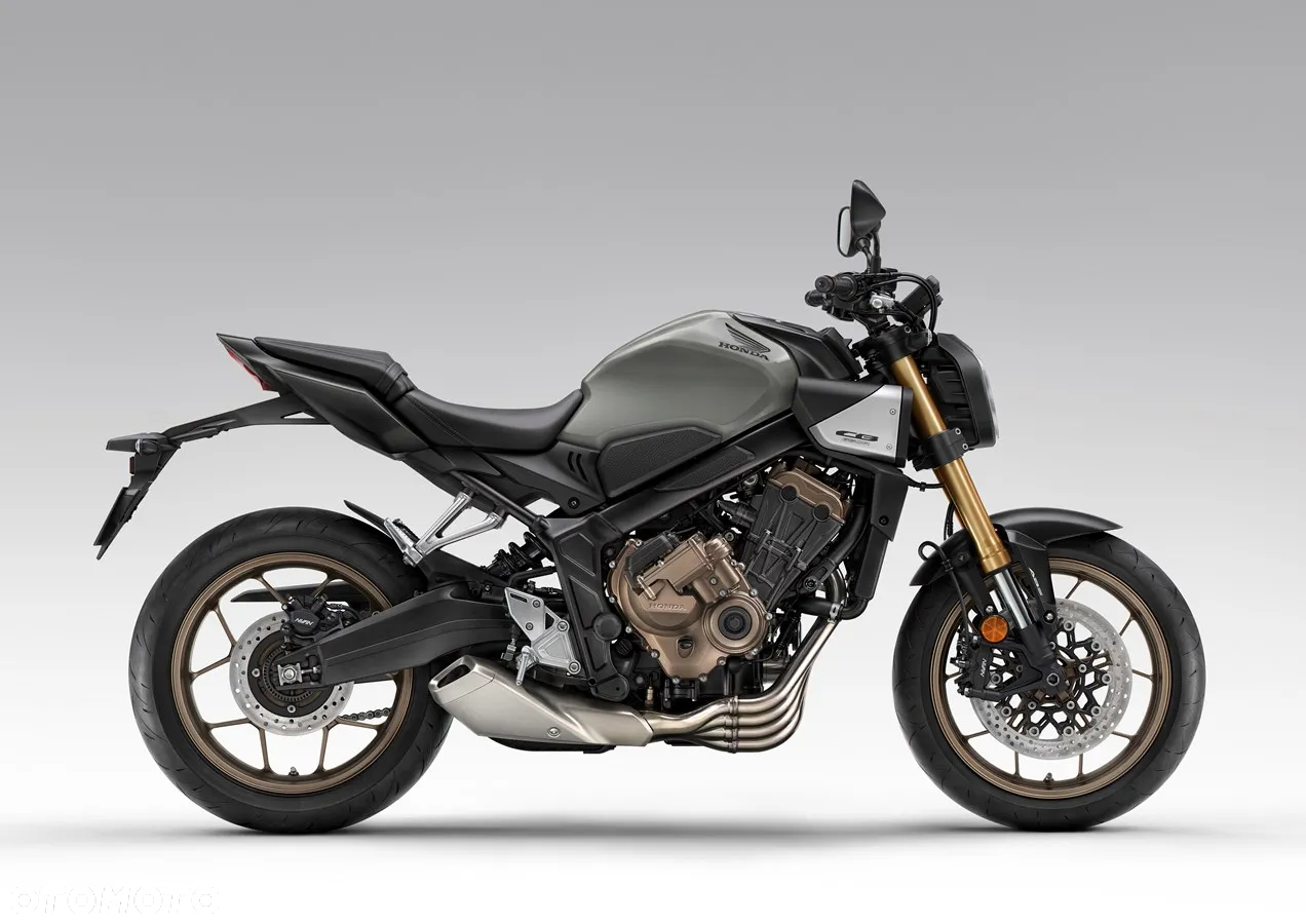 Honda CB - 8