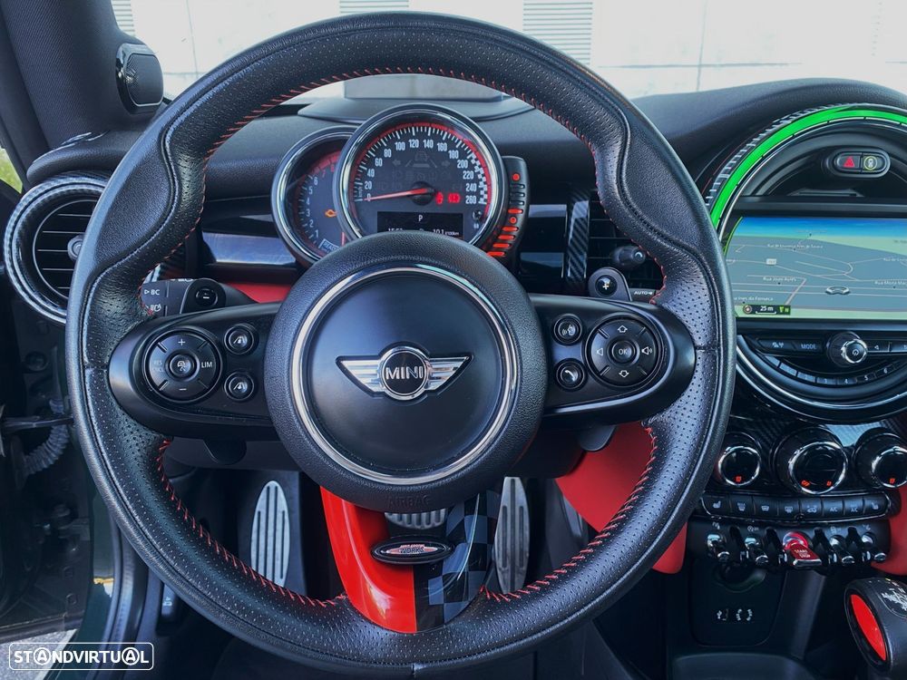 MINI 3 Portas John Cooper Works Auto Desportiva - 12