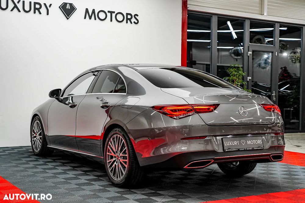 Mercedes-Benz CLA 180 7G-DCT Progressive - 11