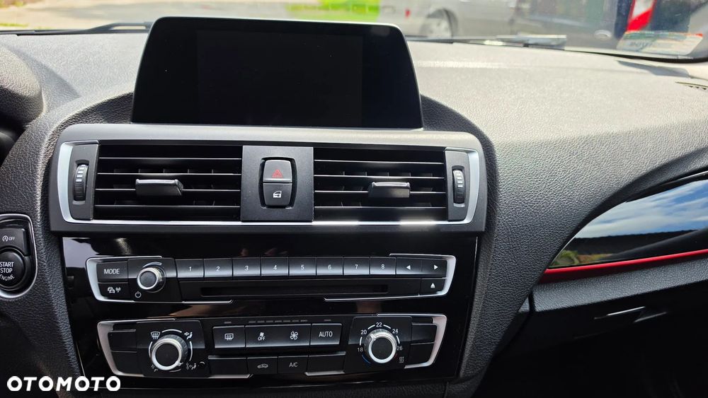 BMW Seria 1 118i Sport Line - 8