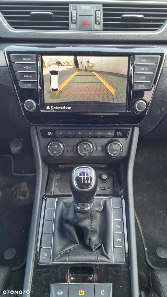 Skoda Superb 1.6 TDI GreenLine - 12