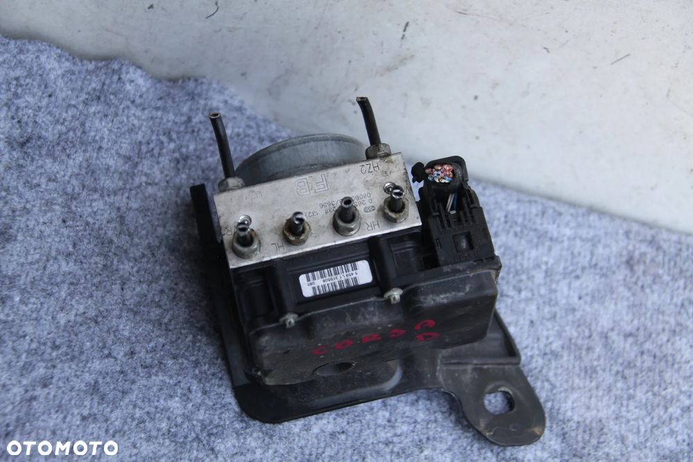 Opel Corsa D pompa ABS 13277812 - 2