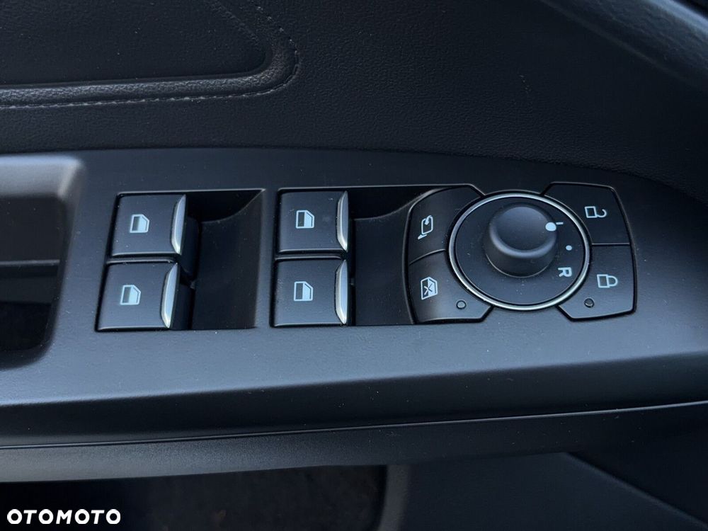 Ford Focus 1.0 EcoBoost ST-Line X - 28