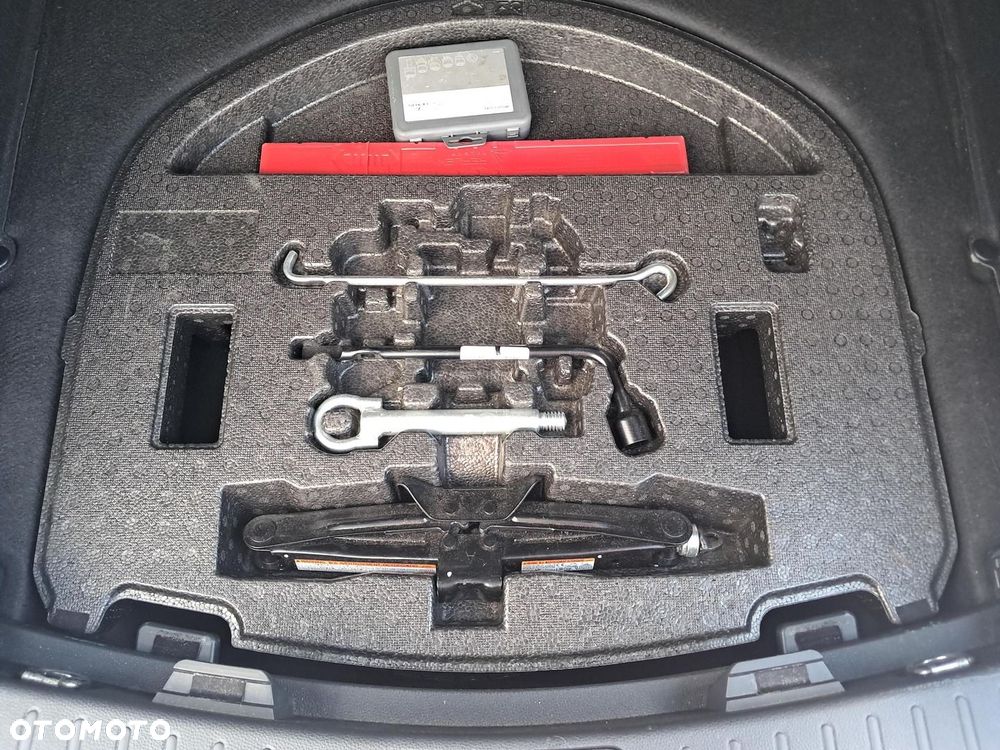 Toyota Corolla 1.8 Hybrid Comfort - 26