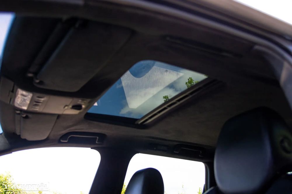 Porsche Cayenne Turbo - 25