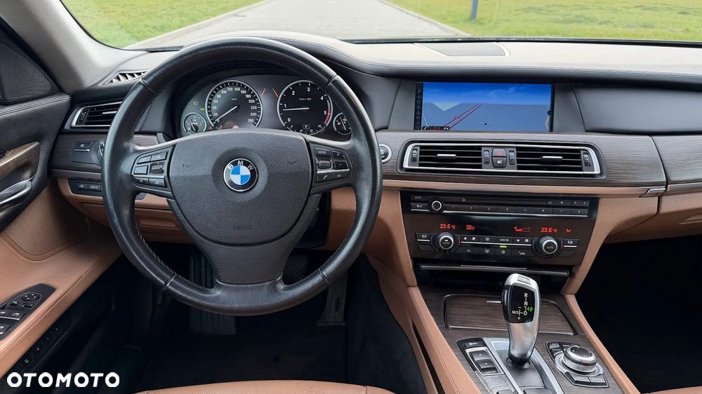BMW Seria 7 730d - 10
