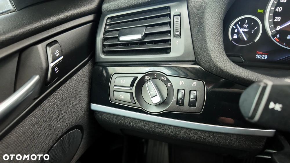BMW X3 xDrive20d - 28