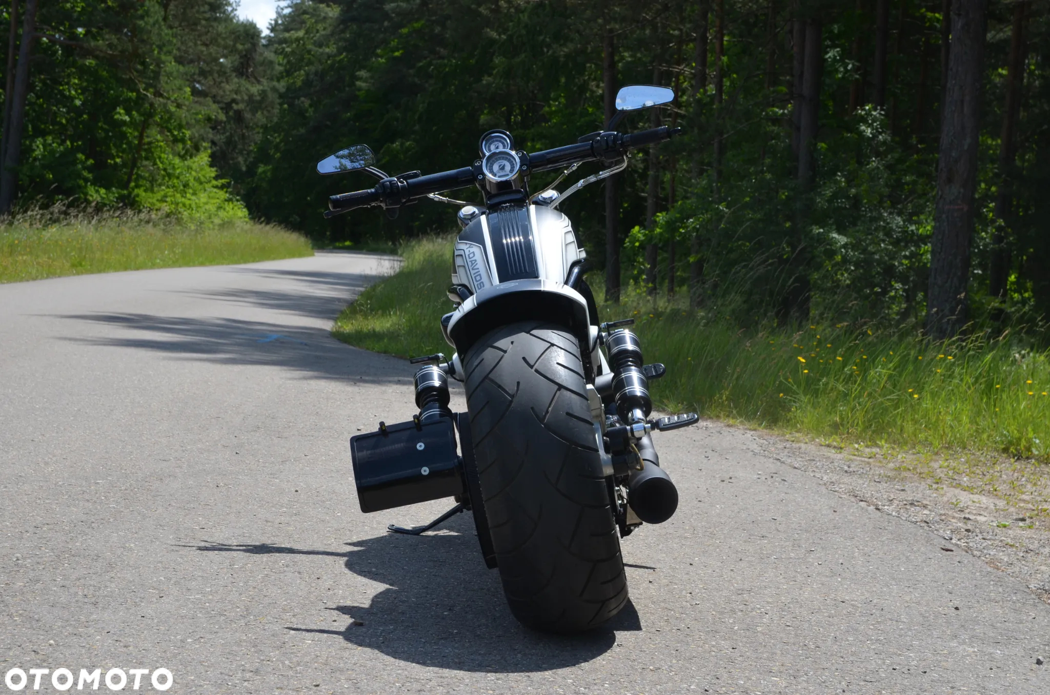 Harley-Davidson V-Rod Night Rod - 3