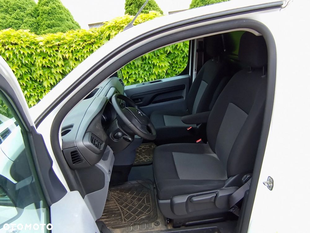 Opel Vivaro - 15
