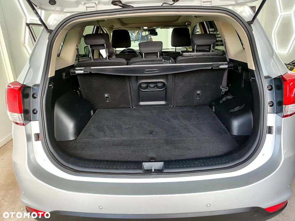 Kia Carens 1.7 CRDi M - 6