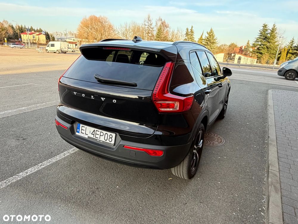 Volvo XC 40 B4 B AWD R-Design - 9