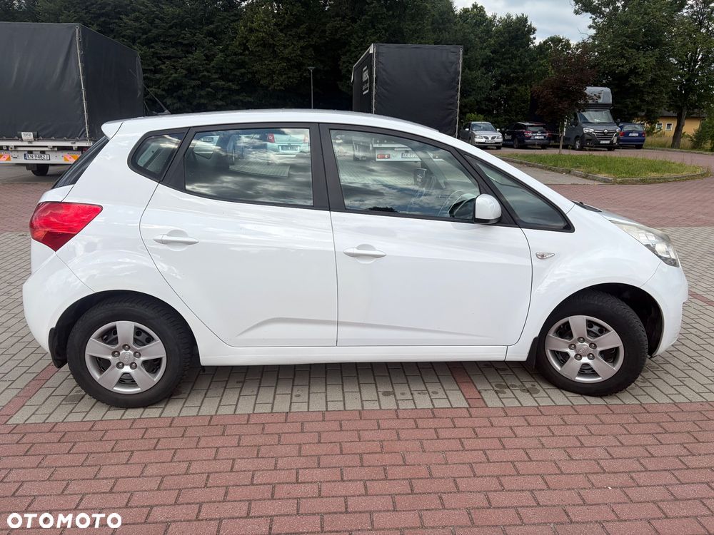 Kia Venga 1.4 L - 6