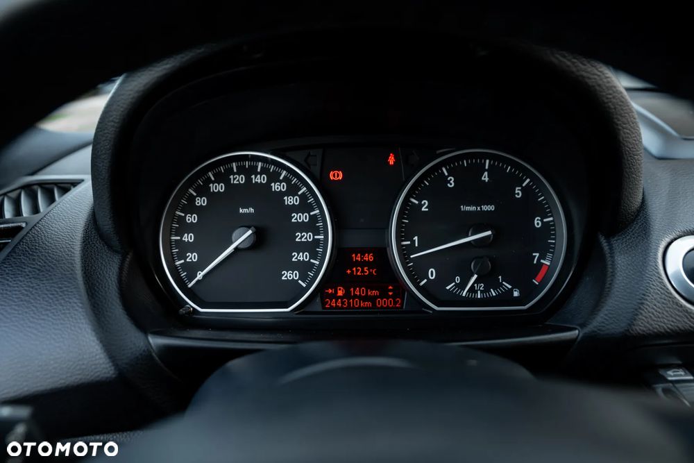BMW Seria 1 120i Edition Sport - 27
