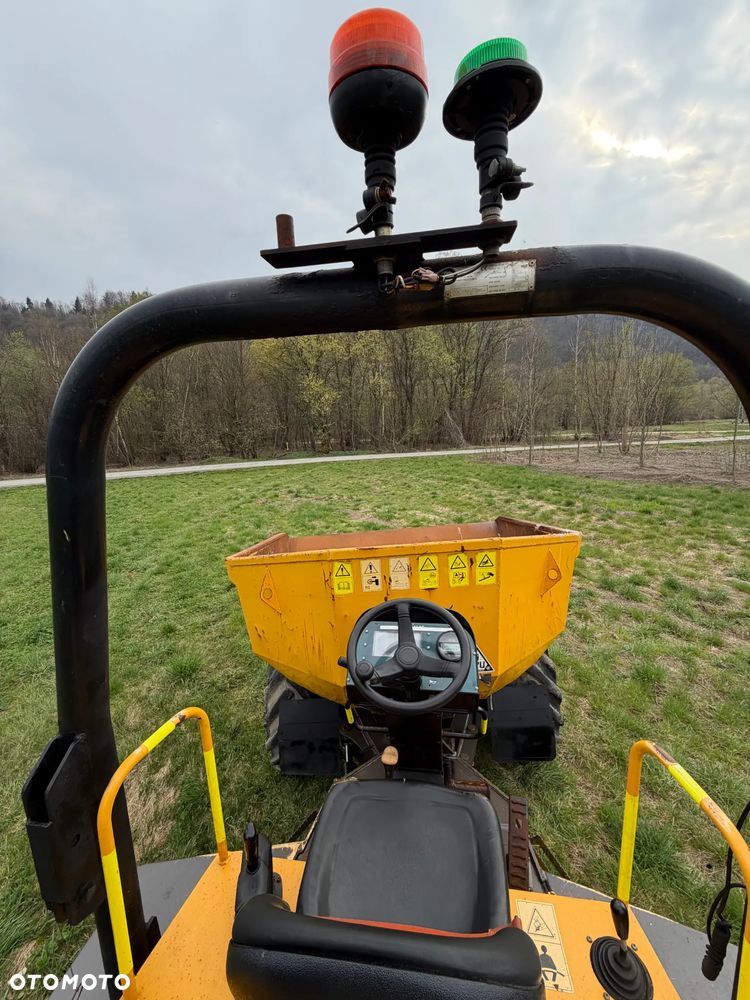 Terex Mecalac TA6s Wozidło wózek z Obrotową Kolebą. 6ton ładowność. 4x4. Silnik Perkins 80KM 4 cylindry. 1900 mtg. 2021 rok. Kamera z wielkim Ekranem! Jazda Rewers 3prędkości. Maszyna jak Nowa z Norweskiego Gospodarstwa! Ani deka luzów i wycieków! Hydrostatic. Pełny Oryginał. Hamulce brzytwa. Serwisy w DEKRA. Maszyna Woziła lekkie ładunki. Praktycznie zerowe zużycie. Wielka Okazja. Wszystko w pełnym Oryginale. Opony Oryginał wszystkie z 2020roku. - 18