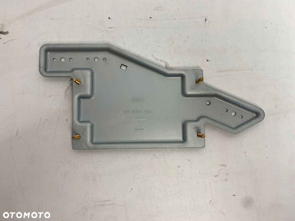 ŚLIZG MOCOWANIE MODUŁU BLUETOOTH MUSTANG MACH-E - 1