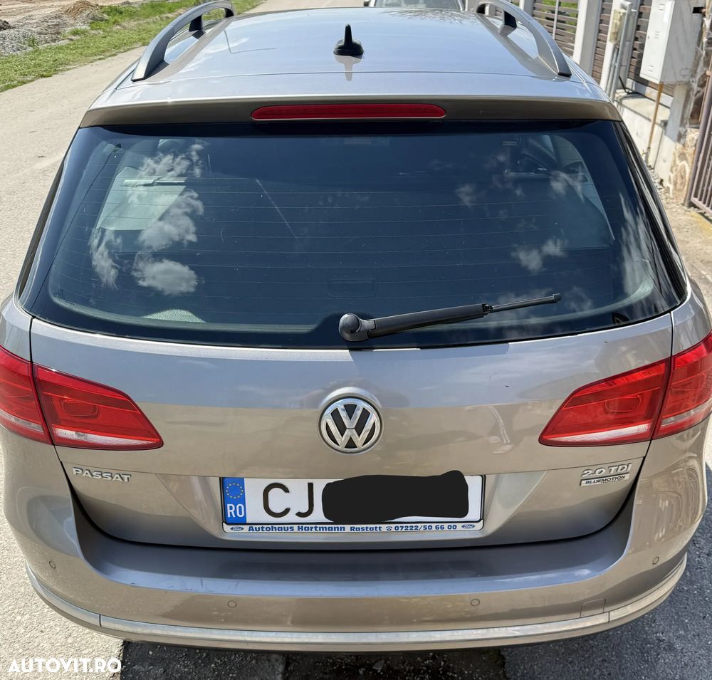 Volkswagen Passat 2.0 TDI BlueMotion Technology Comfortline - 3