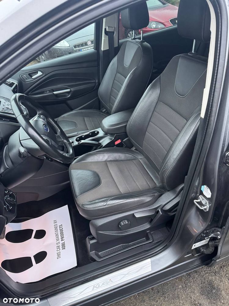 Ford Kuga 2.0 TDCi 4x4 Titanium - 33