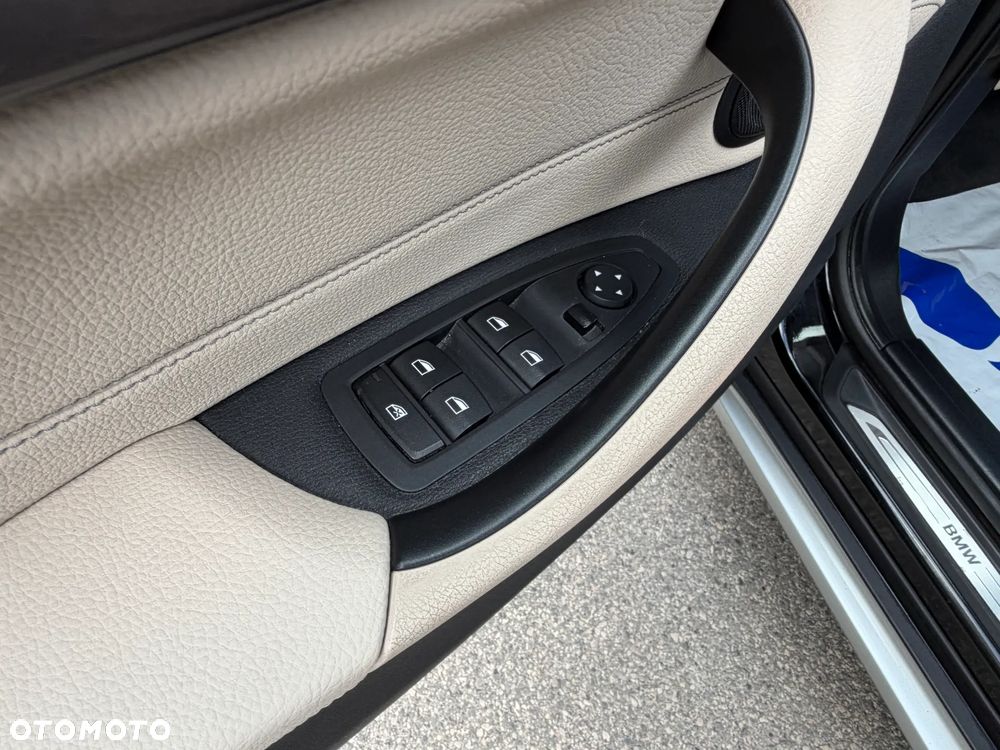 BMW X1 sDrive18i GPF xLine - 28
