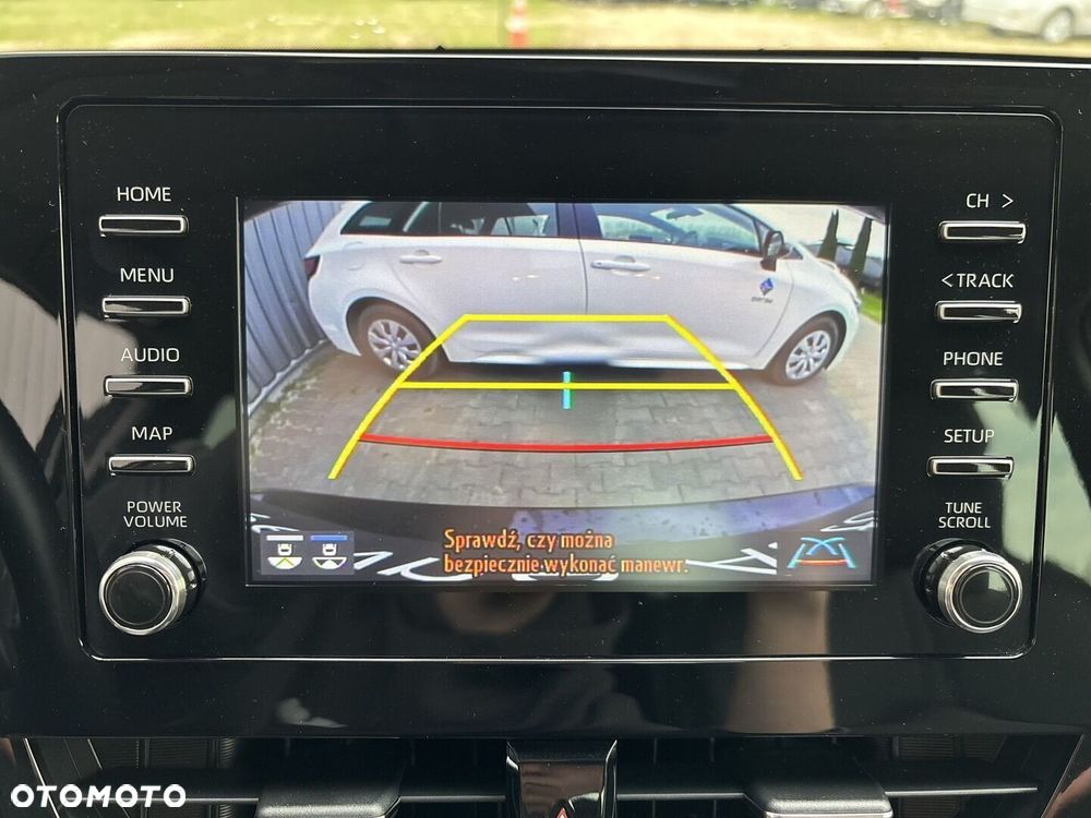 Toyota Camry 2.5 Hybrid Comfort CVT - 12