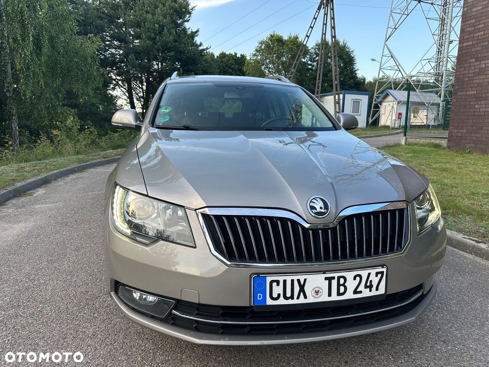Skoda Superb 2.0 TSI DSG Exclusive - 4