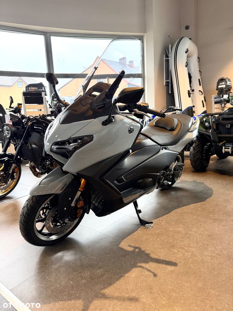 Yamaha Tmax - 2