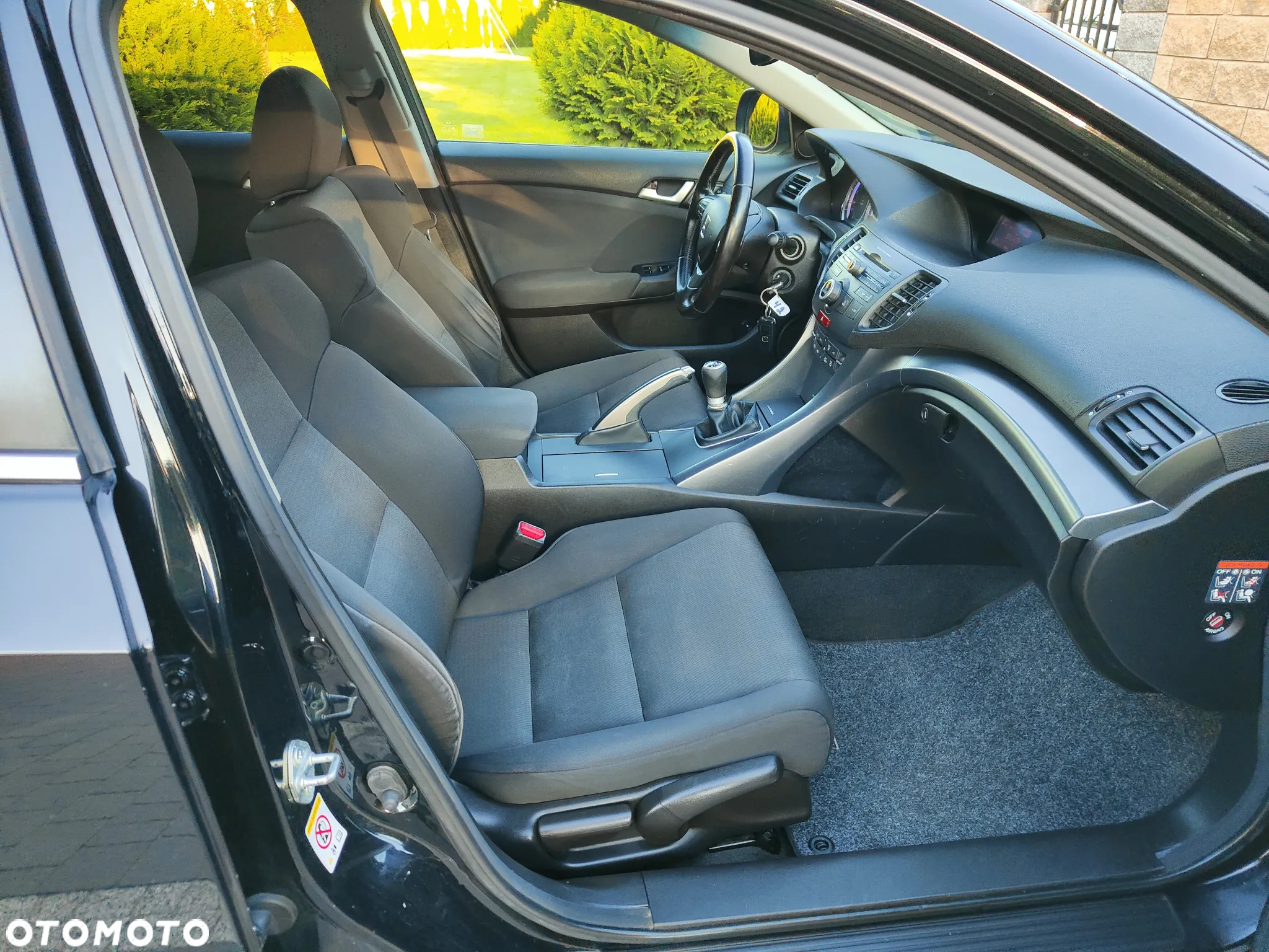 Honda Accord 2.0 Elegance - 23