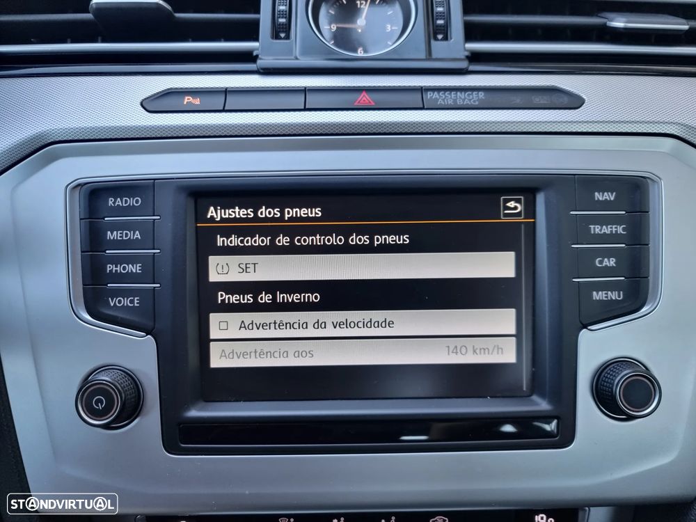 VW Passat Variant 2.0 TDI Confortline - 22