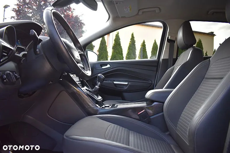 Ford Kuga 2.0 TDCi 4x2 Titanium - 10
