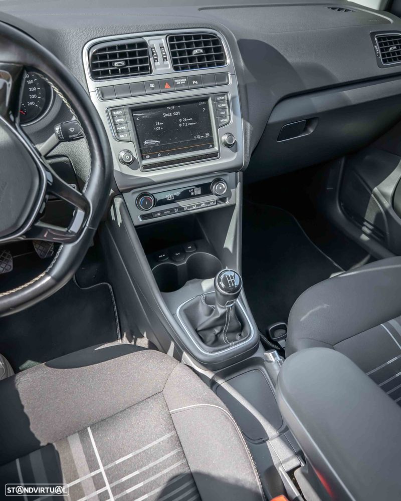 VW Polo 1.0 Trendline - 26