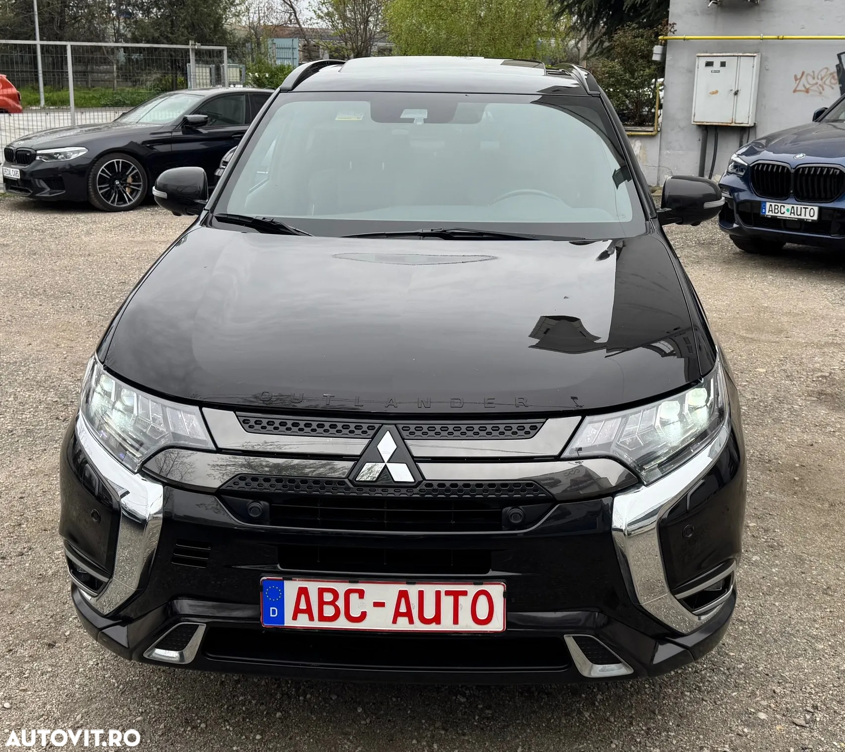 Mitsubishi Outlander 2.4 4WD Plug-In Hybrid Top - 8