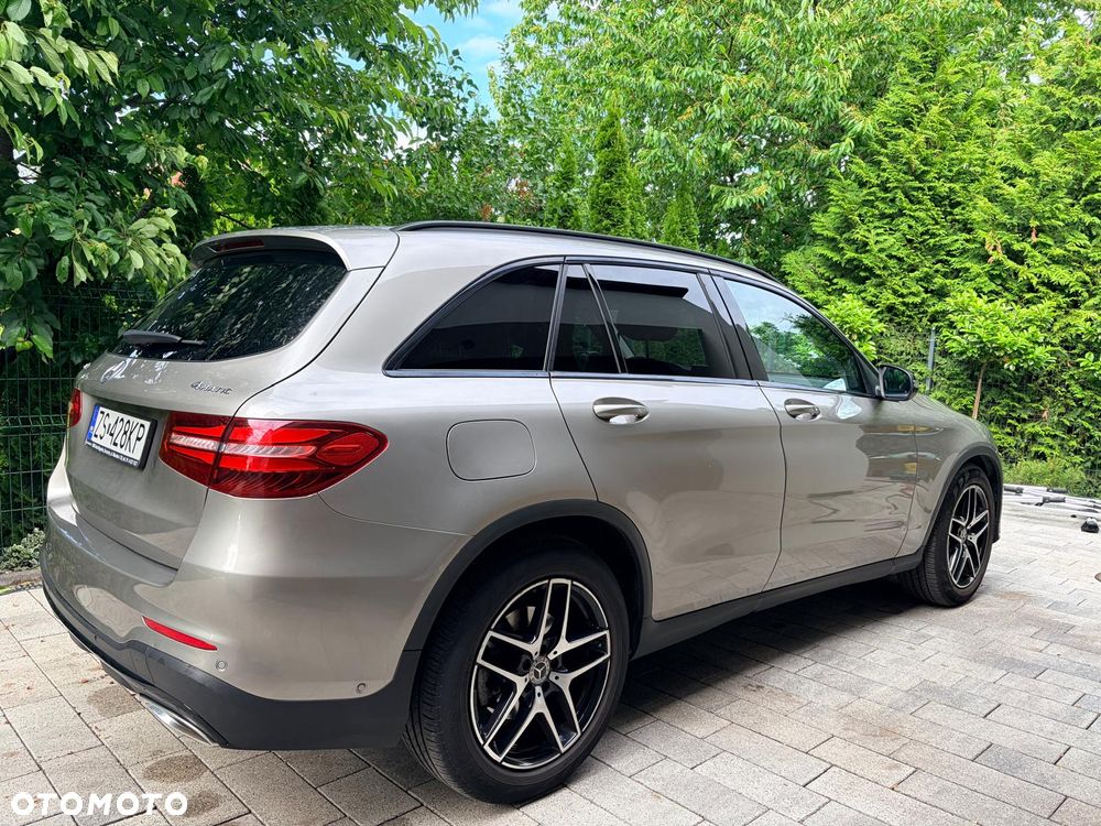 Mercedes-Benz GLC 250 4-Matic - 4
