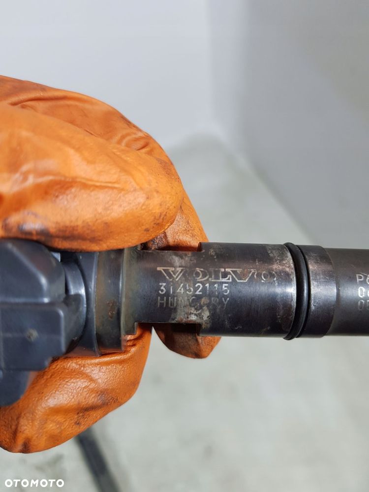 wtryskiwacz paliwa 31452115 volvo s60 v60 s80 2.0d d4204t5 - 5