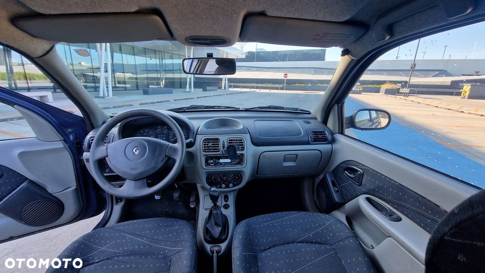 Renault 4 - 6