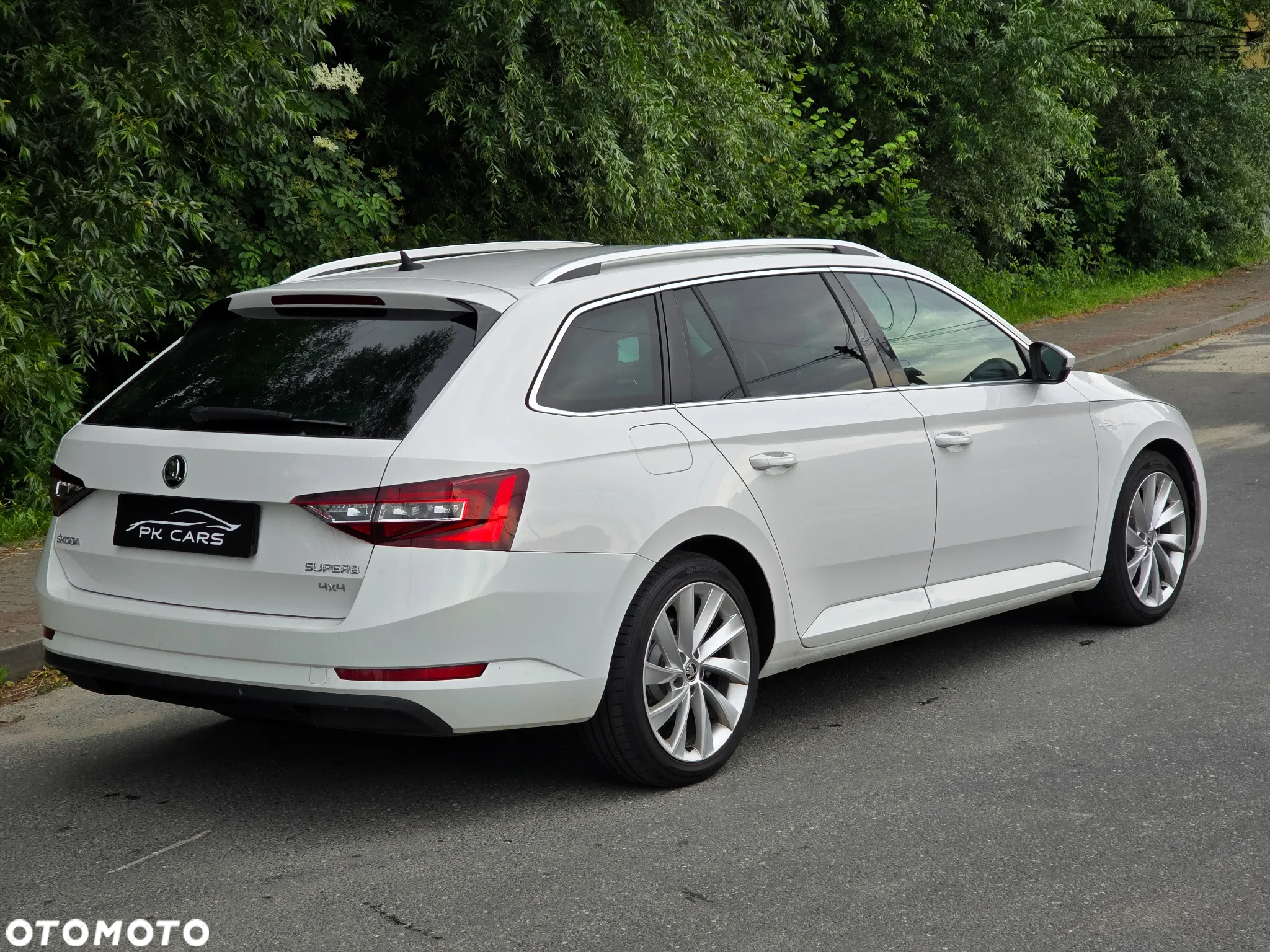Skoda Superb Combi 2.0 TDI 4x4 DSG L&K - 20