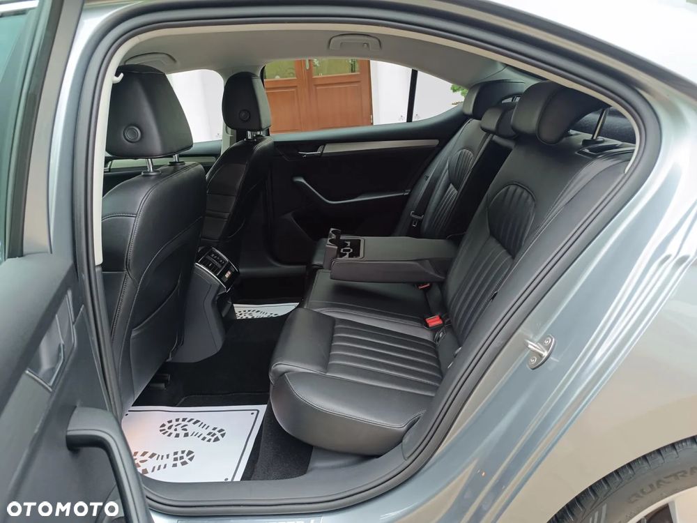 Skoda Superb 1.4 TSI ACT DSG Ambition - 34