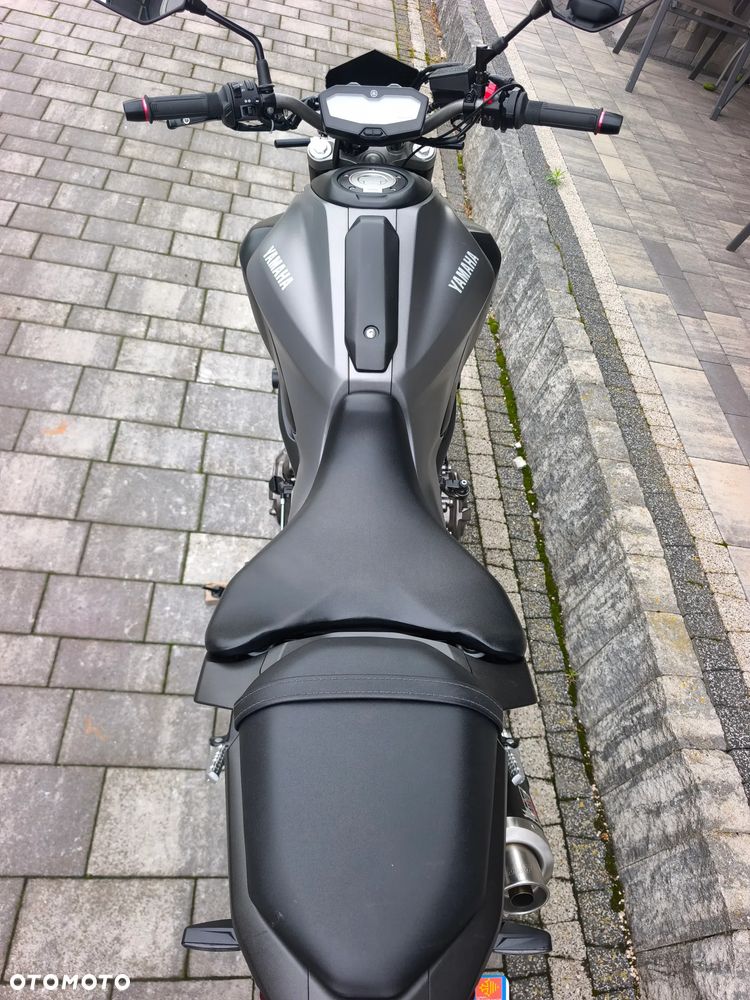 Yamaha MT - 28