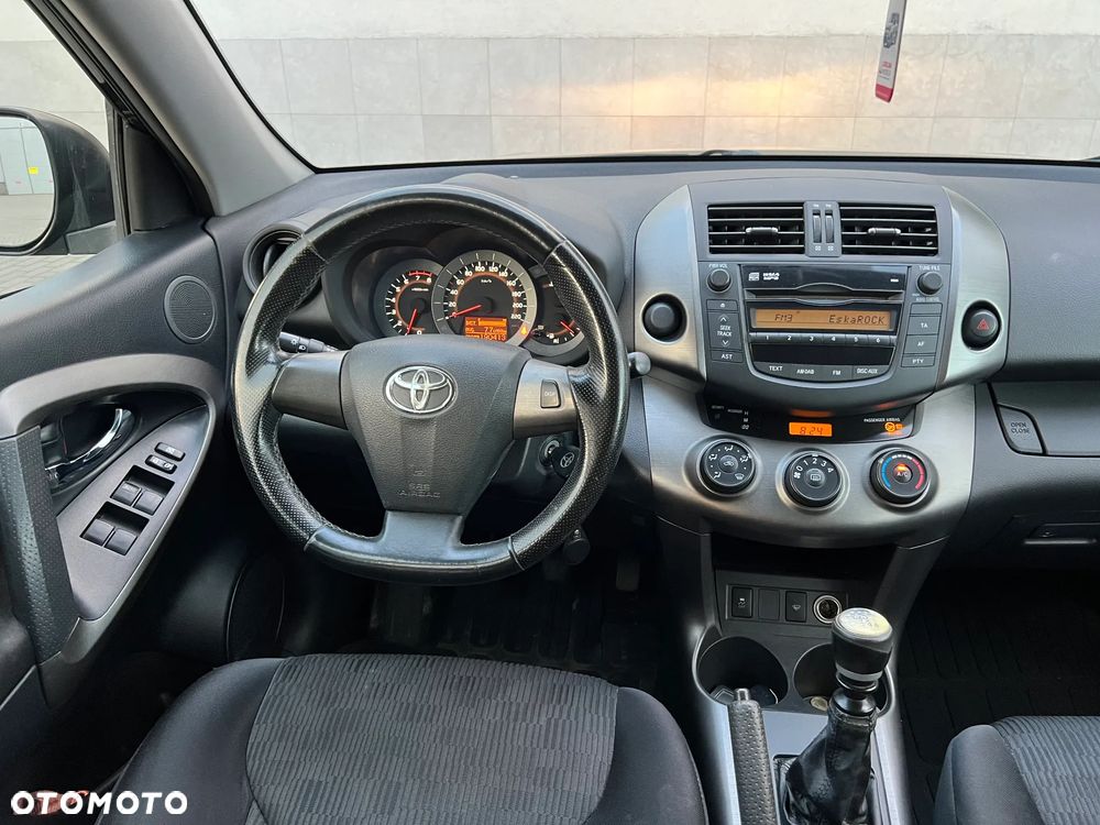 Toyota RAV4 2.0 VVT-i Luna 4x2 - 13