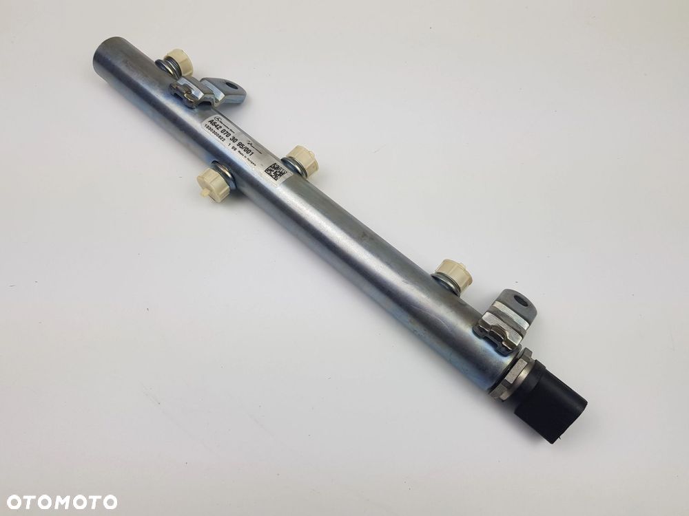 NOWA ORYGINALNA Listwa wtryskowa Mercedes w164 w212 3.0 CDI A6420703095 - 2