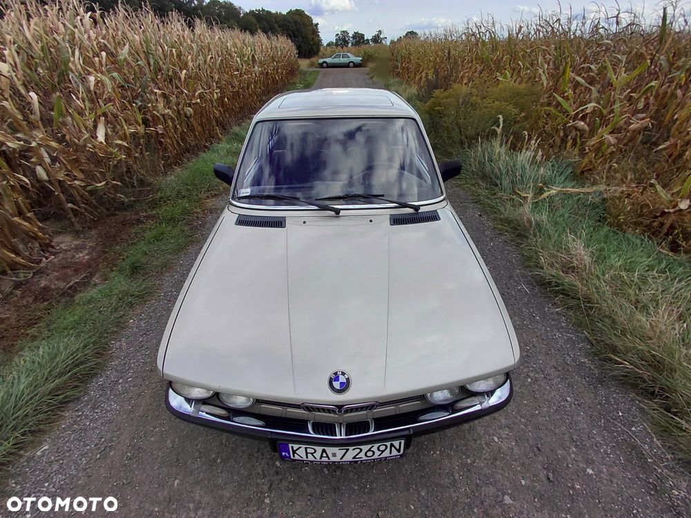 BMW 5 Series 1985 photo 4