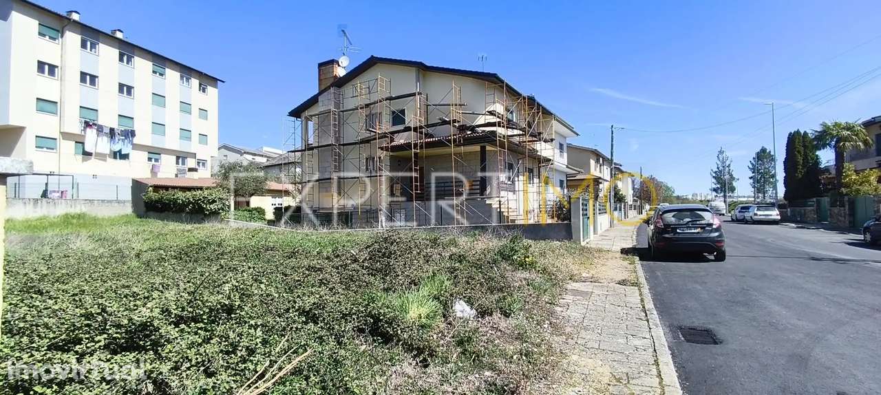 Terreno Urbano de 405 m² em Bragança – Plano e com Excelente... - Grande imagem: 4/5