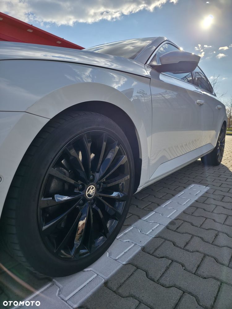 Skoda Superb 2.0 TSI 4x4 L&K DSG - 12