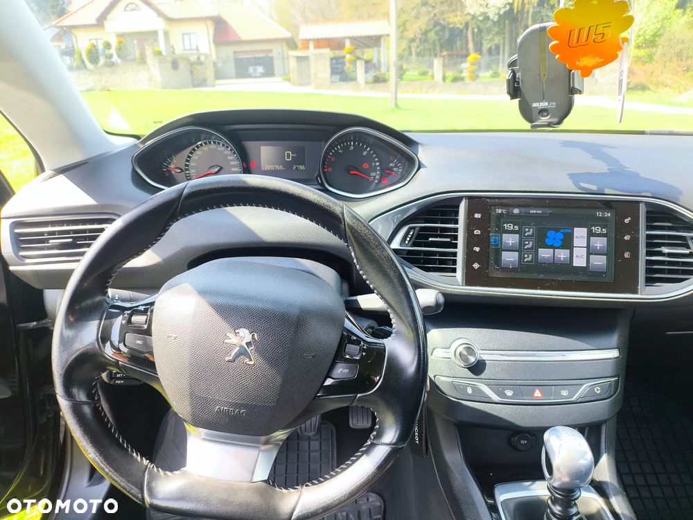 Peugeot 308 1.6 BlueHDi Active S&S - 16
