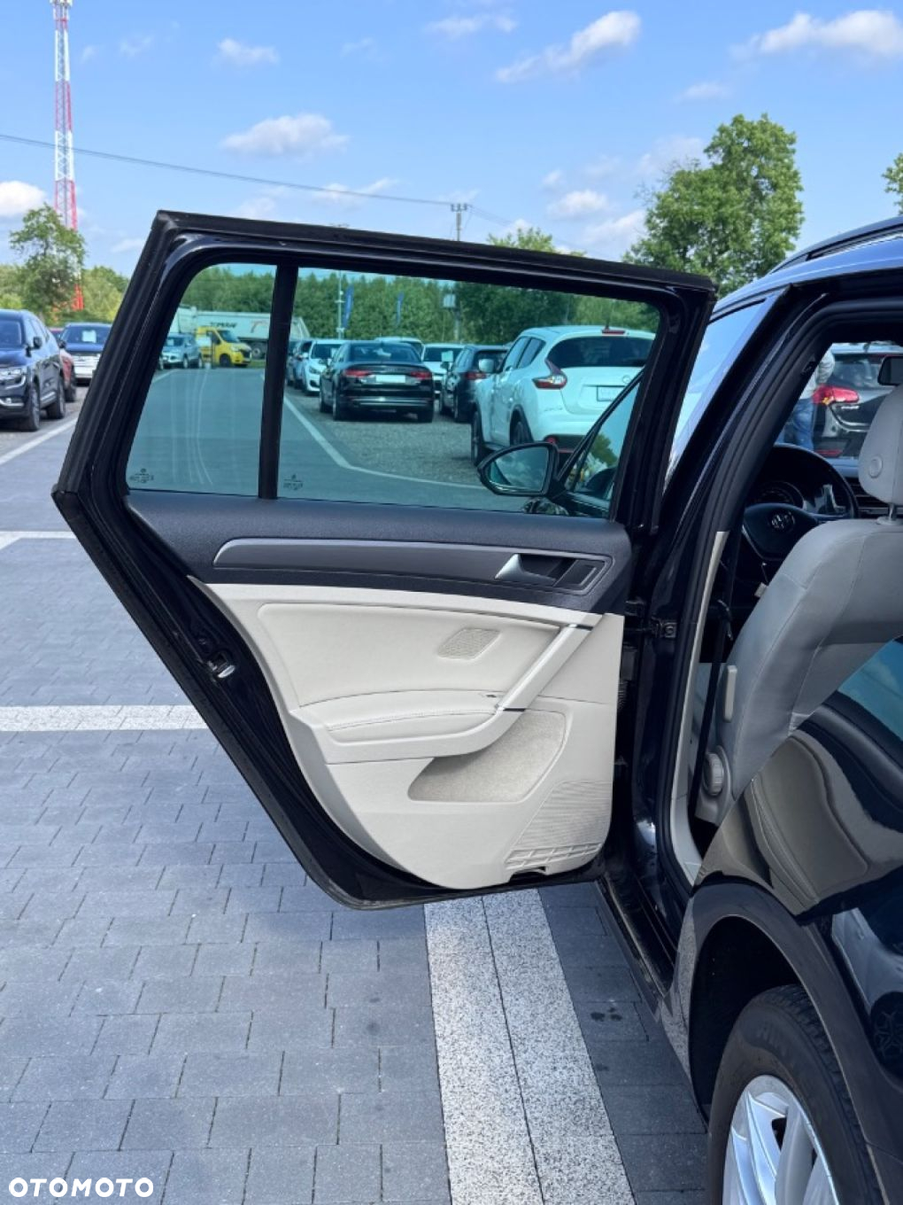 Volkswagen Golf - 29