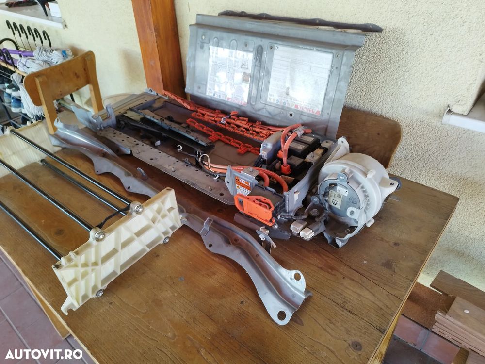 Vand baterie Toyota Prius 3 + o carcasa completa - 4