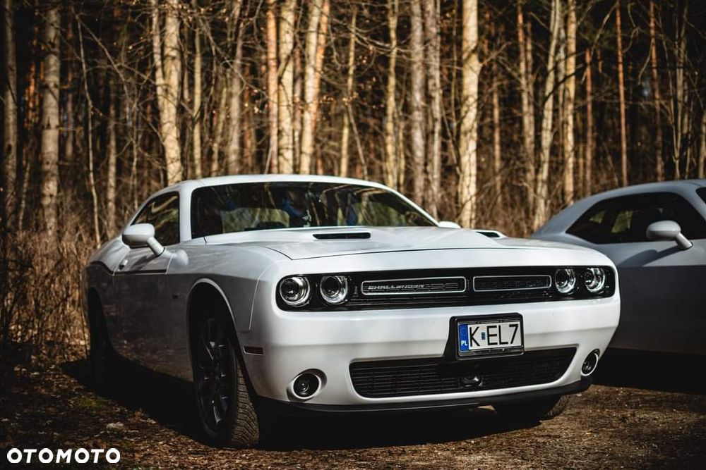 Dodge Challenger - 1