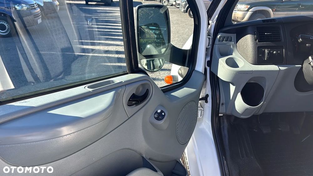 Ford Transit - 8