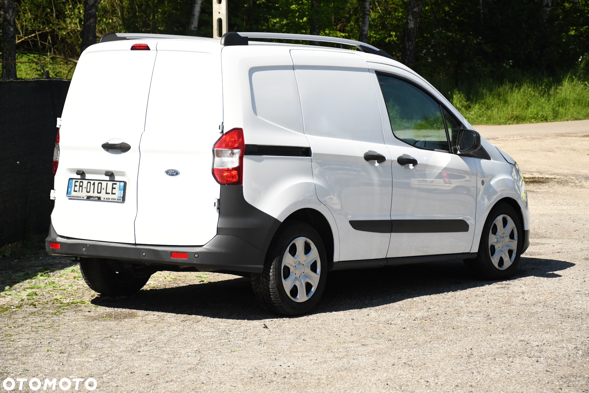 Ford Transit Courier - 5