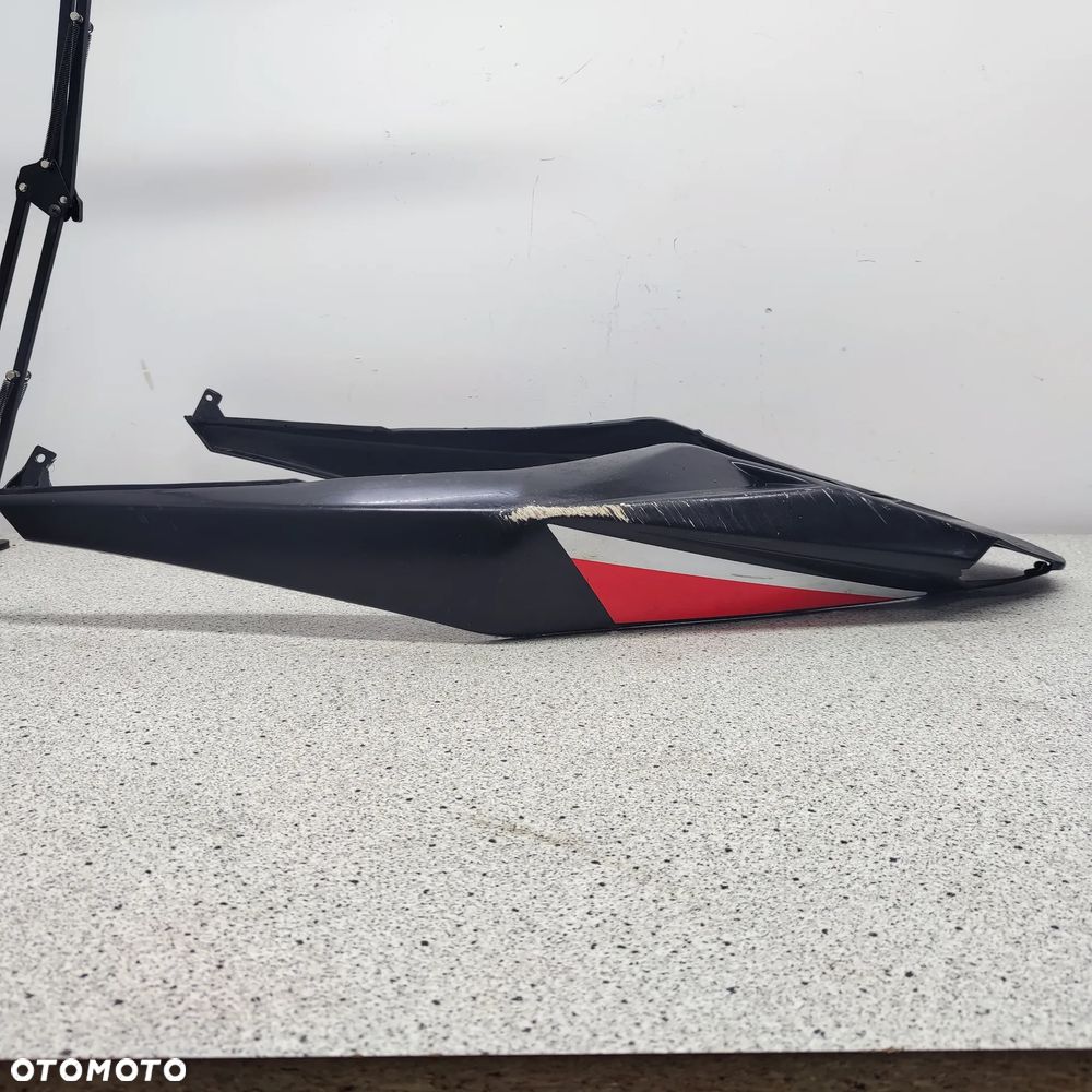 Zadupek, ogon, owiewka, osłona tył Derbi GP1 - 13