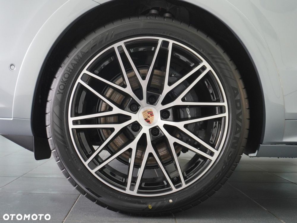 Porsche Cayenne E-Hybrid PHEV Black Edition - 11