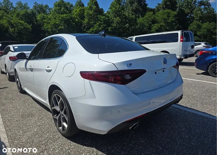 Alfa Romeo Giulia 2.0 Turbo TI Q4 - 5